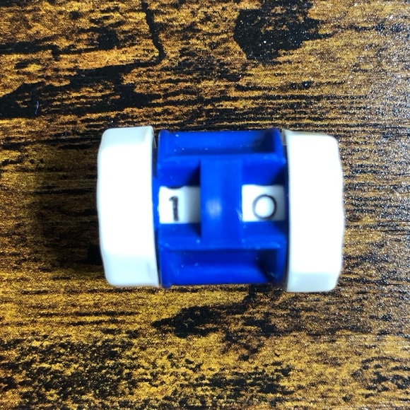 Bundle of Knitting Needles and Accessories - Picture 8 of 9